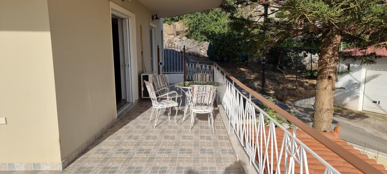 Sea View Apartment Gythio Exterior foto